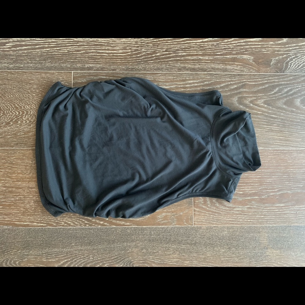 Lululemon mock neck tank (cropped)